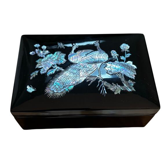 Black lacquer & abalone shell inlay jewelry box keepsake trinket Asian peacocks - Picture 1 of 9